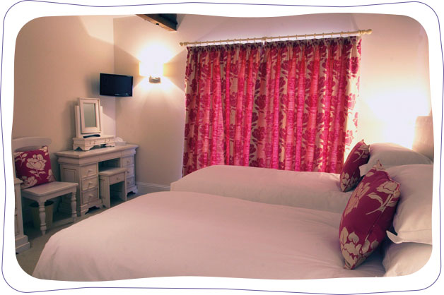 The-Barn-Twin-or-Double-Bedroom