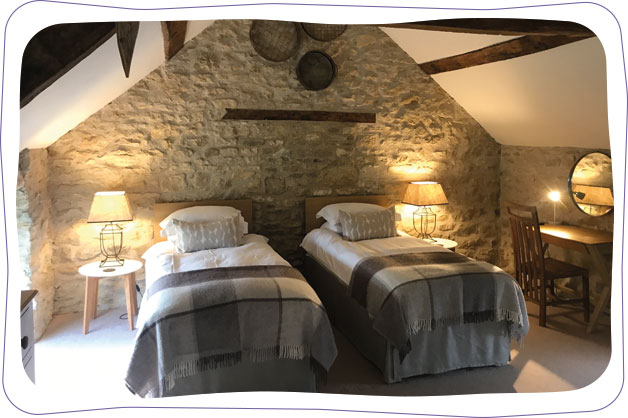 Town End Farm twin bedroom